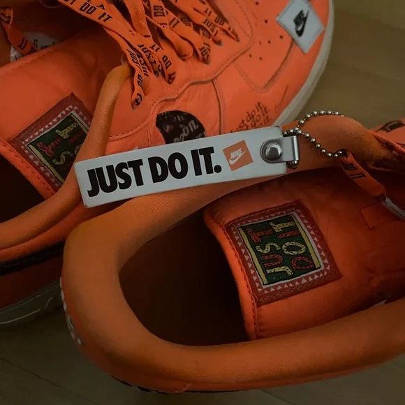 Men’s sz 12. Nike Bright Orange 'Just Do It' Sneakers - Picture 4 of 6